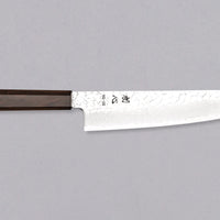 Desna stran noža Hayabusa Gyuto VG-10 Tsuchime Damascus Ebony 210 mm, prikazuje celotno rezilo z damask vzorcem in ergonomskim ročajem iz ebanovine.
