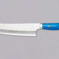 Japonski nož Nigara Kiri-Gyuto SG2 Migaki Tsuchime Turquoise je večnamenski japonski kuhinjski nož, primeren za pripravo mesa, rib in zelenjave. Jedro iz prašnega jekla SG2 ter hamaguri presek profila zagotavljata dolgotrajno ostrino ter minimalno vzdrževanje ter odpornost na korozijo. Oglejte si našo obširno ponudbo japonskih nožev!