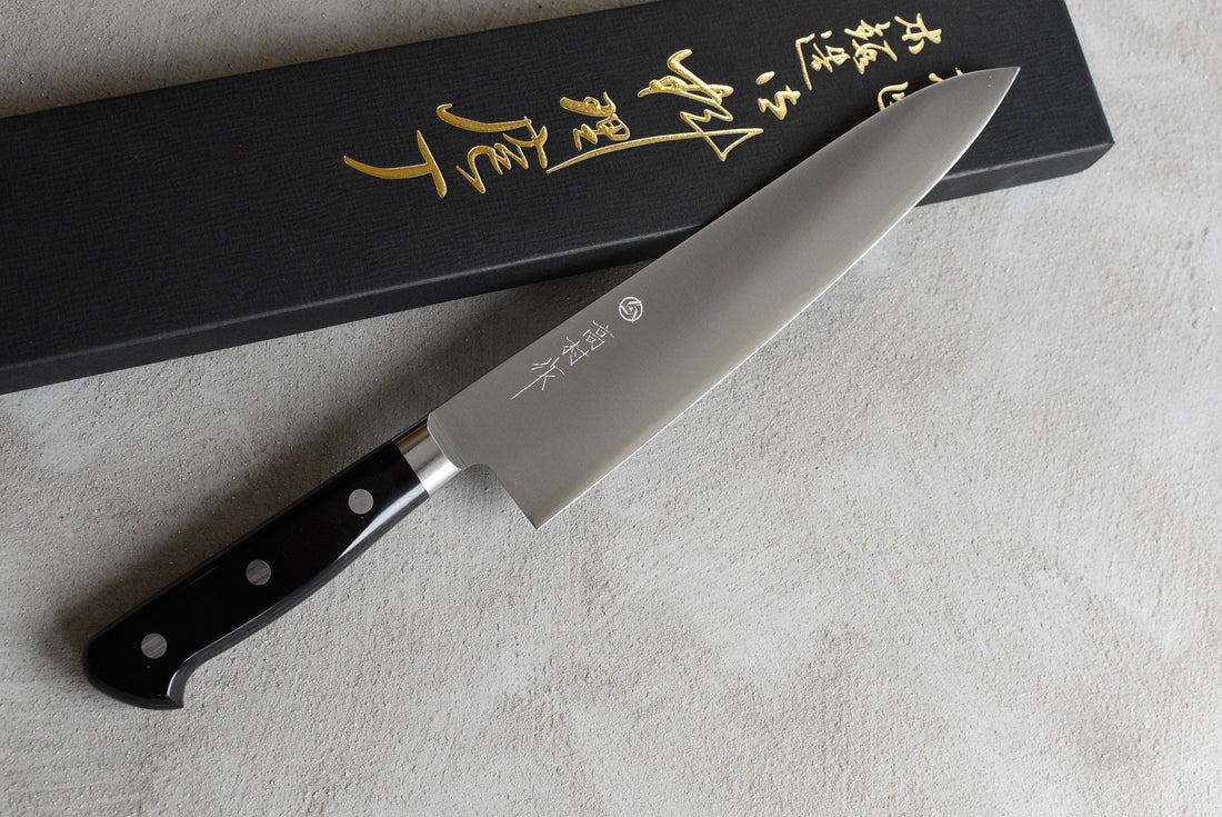 Takamura Gyuto Migaki VG-10 210 mm_2