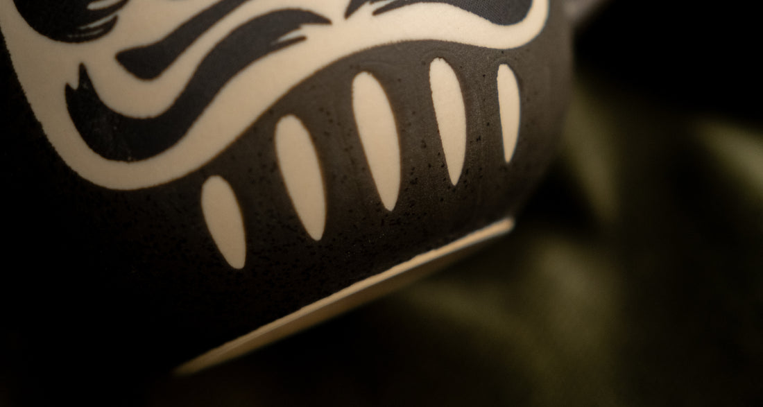 Mino Japonska Skodelica Daruma [črna]