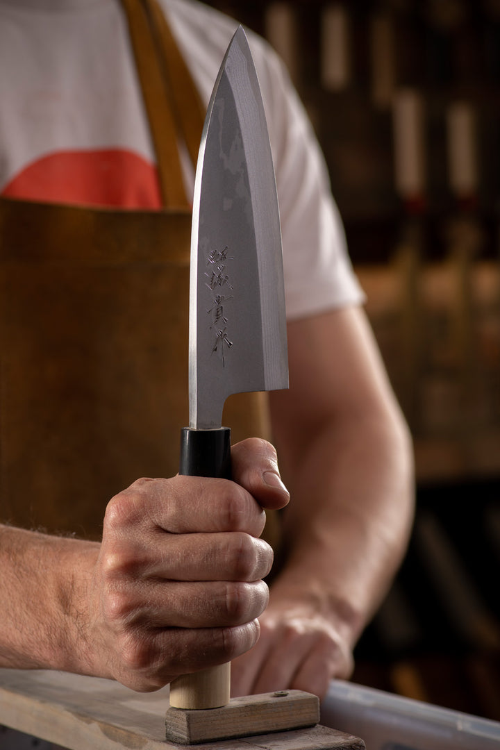 Japonski nož deba za filetiranje in prirpavo rib