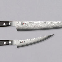 Vrhunski set nožev, ki jih je kovačija Mcusta Zanmai sestavila ekskluzivno za OsterRob. Lastnosti vsakega od nožev smo izbrali zelo premišljeno, z namenom, da ljubiteljem mesa ponudimo odličen set nožev za meso po dostopni ceni. Set vključuje slicer in boning nož - za pripravo rib in mesa. Na voljo kot set ali ločeno.