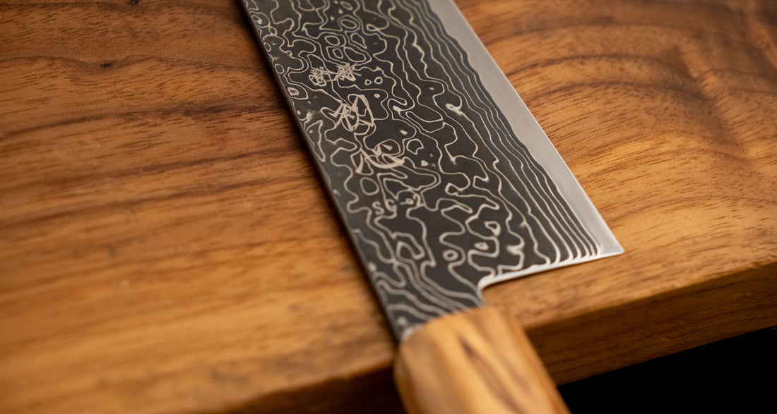 Hatsukokoro Mercury Bunka Kurozome Damascus 180 mm [Mono Olivewood]