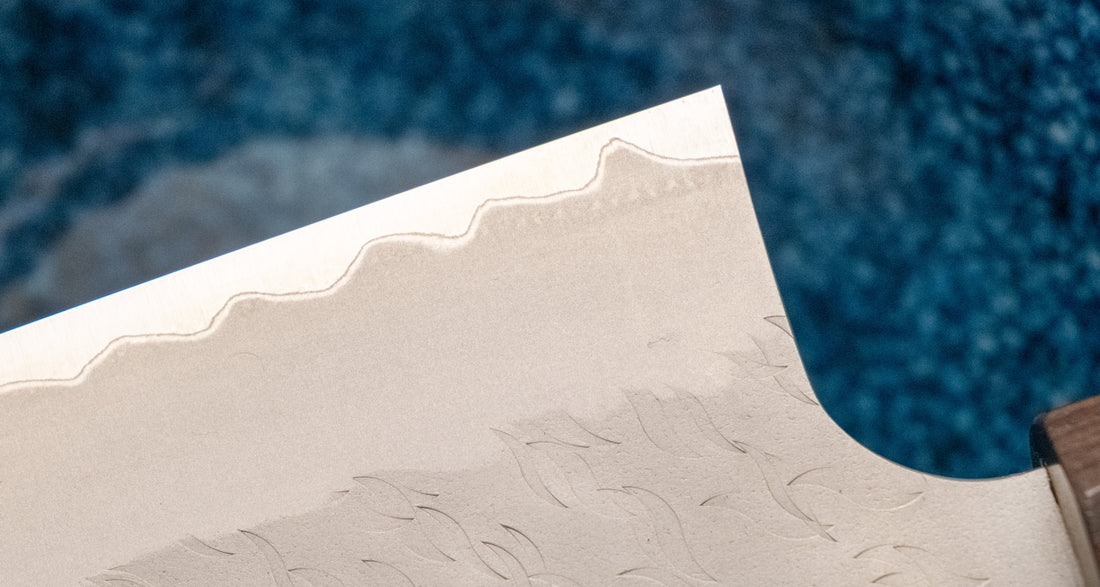 Nigara Kiri-Gyuto Aogami Super Migaki Tsuchime 240 mm