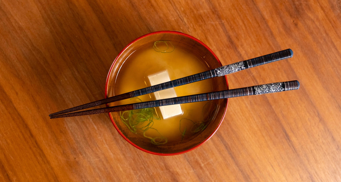Tatakisabi skledica za miso juho – rdeča