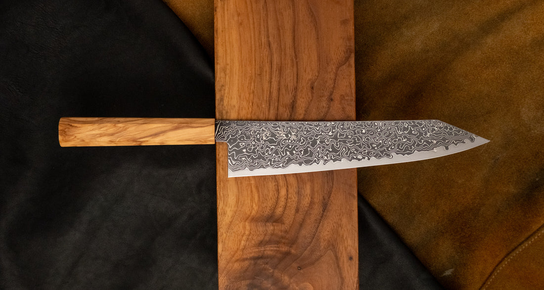 Hatsukokoro Mercury Kiri-Gyuto Kurozome Damascus 210 mm [Mono Olivewood]