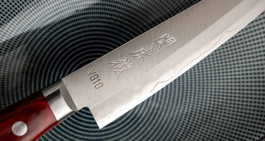 Seki Kotetsu Petty Vg-10 Migaki 135 mm [red pakkawood]