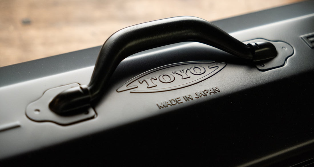 Toyo Toolbox Y-410 kovček za nože - črna