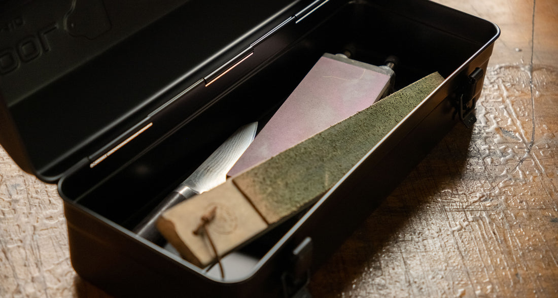 Toyo Toolbox Y-410 kovček za nože - črna