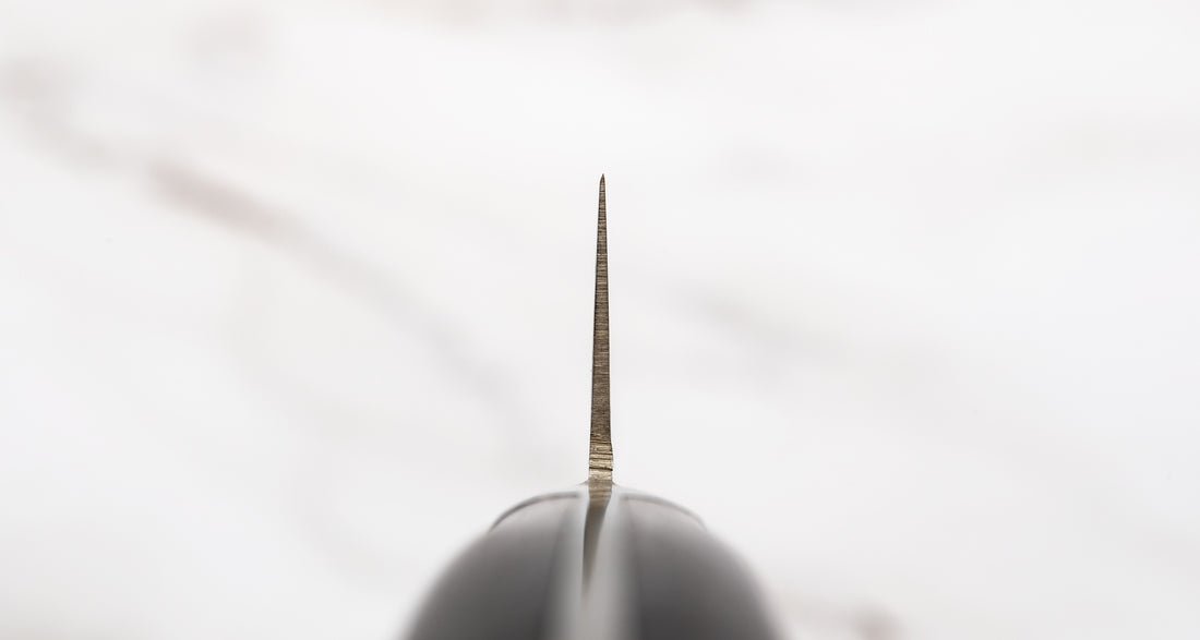 Tsunehisa Honesuki VG-10 Damascus Black 145 mm