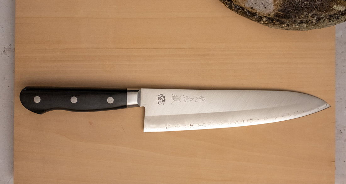 Seki Kotetsu Gyuto VG-10 Migaki 200 mm [black pakkawood]