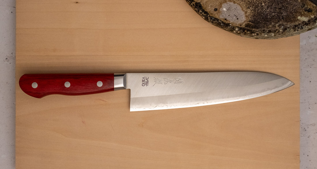 Seki Kotetsu Gyuto VG-10 Migaki 200 mm [red pakkawood]