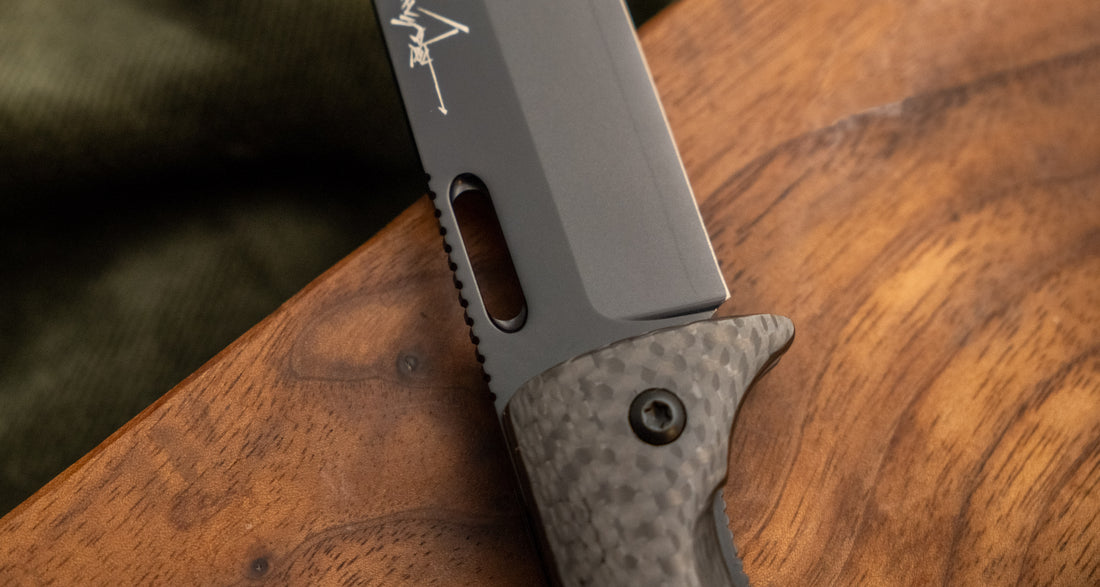 Yu Kurosaki Utility Folding Knife SG2 Carbon 135 mm