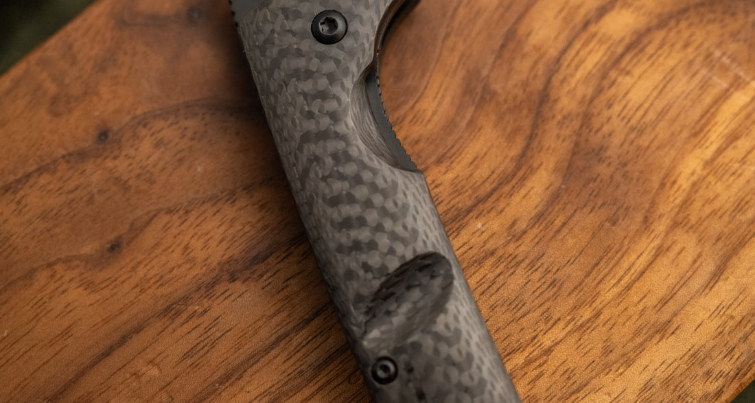 Yu Kurosaki Utility Folding Knife SG2 Carbon 135 mm